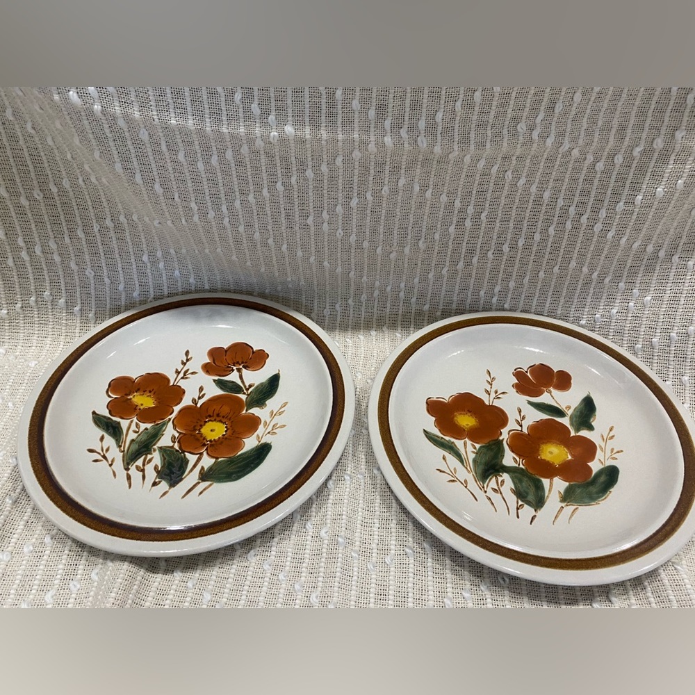 Two large vintage woodlands stoneware serving plates